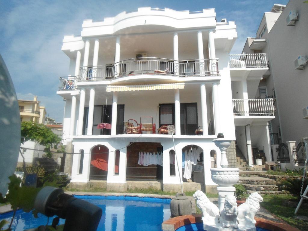 Apartments Pekic Bar Phòng bức ảnh